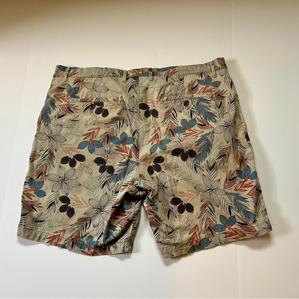 Linden Floral Patterned Men's Shorts